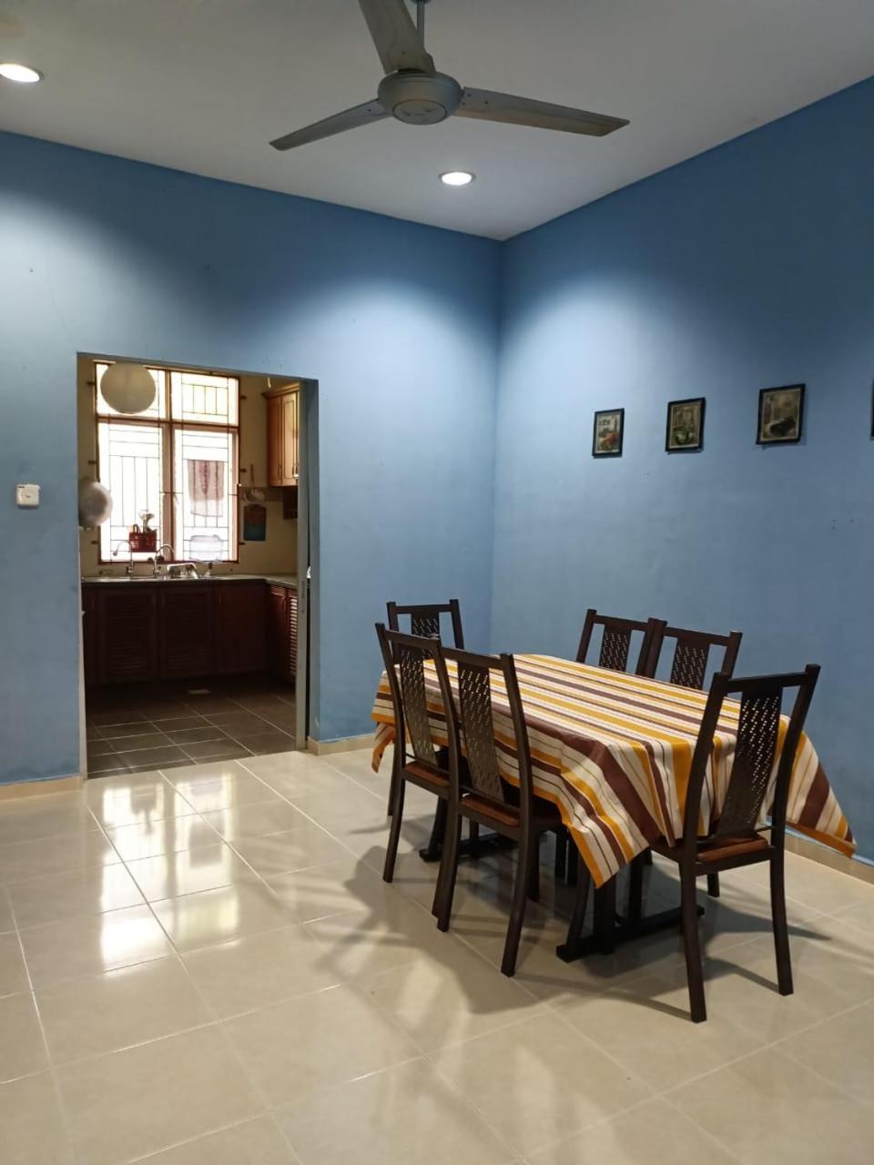 Yasmeen Homestay Kemaman Chukai Экстерьер фото